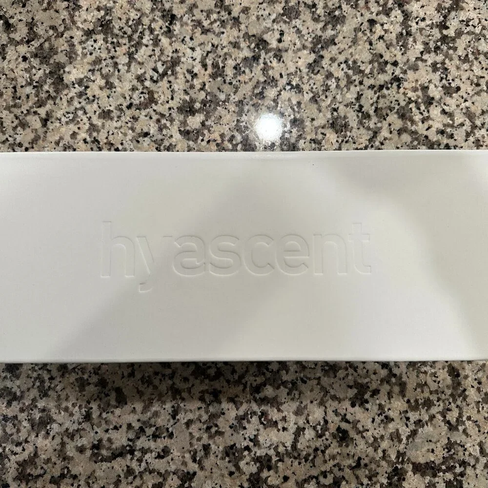 Luxury Hyascent Sculptural Diffuser Vessel — Ready for Refill Oil - Picture 5 of 6